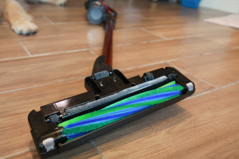 日本TOSHIBA東芝旋風自牽引無線吸塵器(VC-CLX50A)|日常清潔打掃神器、寵物家庭超實用! - 第9張圖 日本TOSHIBA東芝旋風自牽引無線吸塵器(VC-CLX50A)|日常清潔打掃神器、寵物家庭超實用!