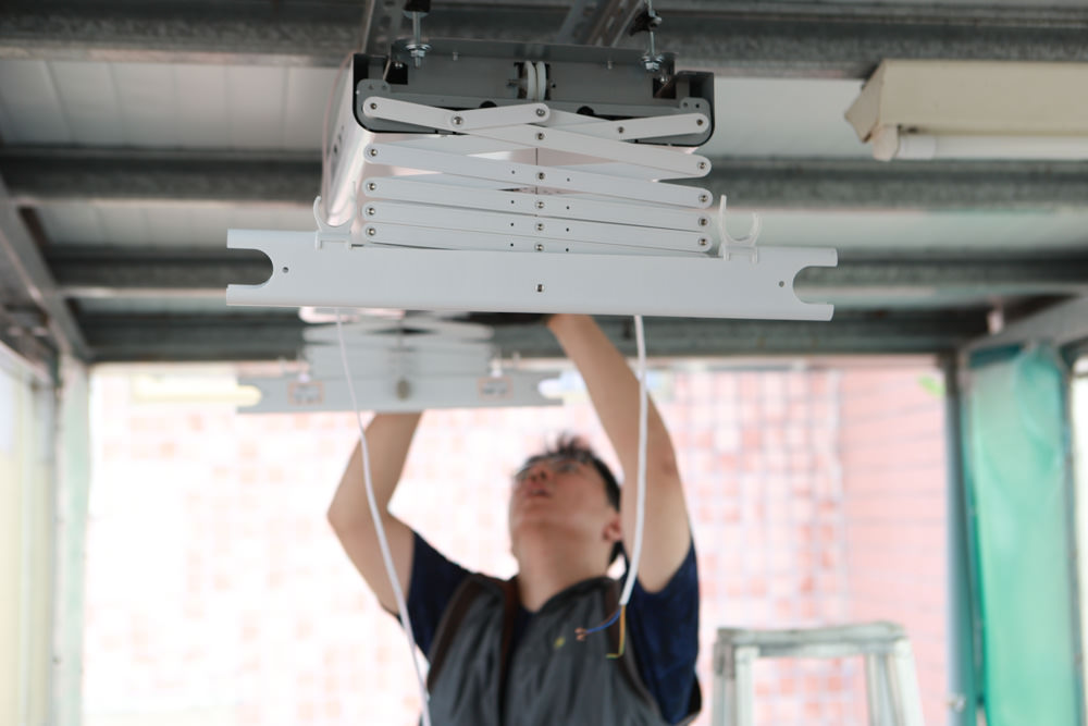 HCG和成豪華四桿款電動曬衣機。紫外線殺菌燈、遙控升降、寵物家庭居家晾曬大升級、陽台曬衣電動化 - 第28張圖 HCG和成豪華四桿款電動曬衣機。紫外線殺菌燈、遙控升降、寵物家庭居家晾曬大升級、陽台曬衣電動化