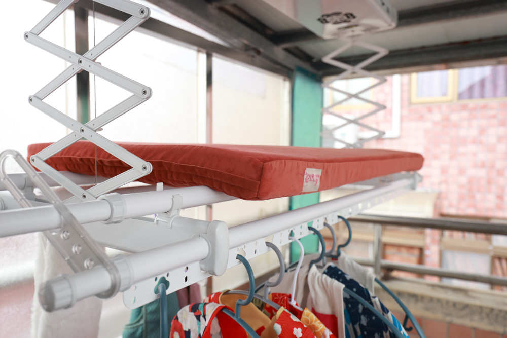 HCG和成豪華四桿款電動曬衣機。紫外線殺菌燈、遙控升降、寵物家庭居家晾曬大升級、陽台曬衣電動化 - 第39張圖 HCG和成豪華四桿款電動曬衣機。紫外線殺菌燈、遙控升降、寵物家庭居家晾曬大升級、陽台曬衣電動化