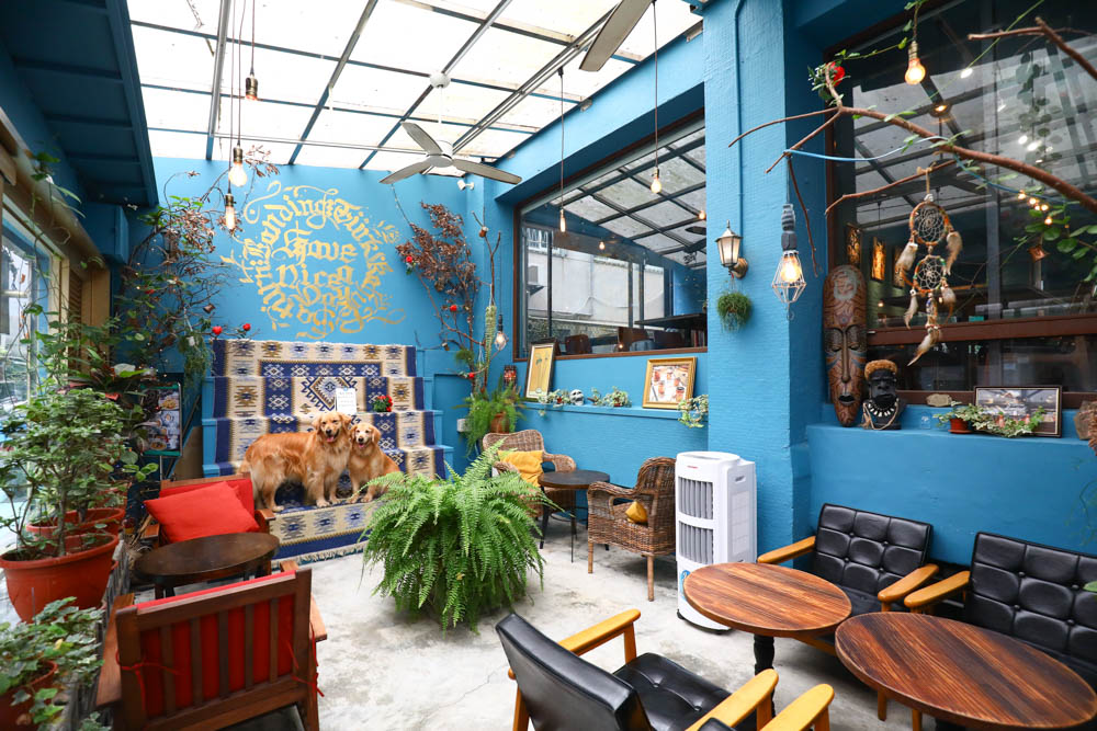 台北大安美食｜登陸土星土耳其咖啡 Saturn Landing Turkish Coffee。土耳其燉菜以及超特別的土耳其咖啡甜點、寵物友善餐廳