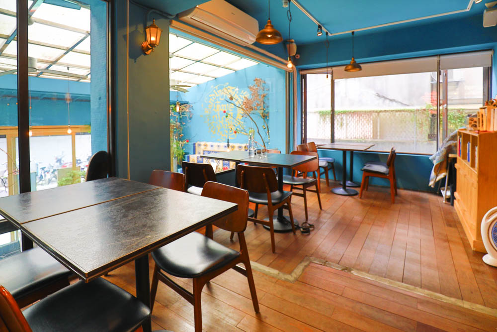 台北大安美食｜登陸土星土耳其咖啡 Saturn Landing Turkish Coffee。土耳其燉菜以及超特別的土耳其咖啡甜點、寵物友善餐廳