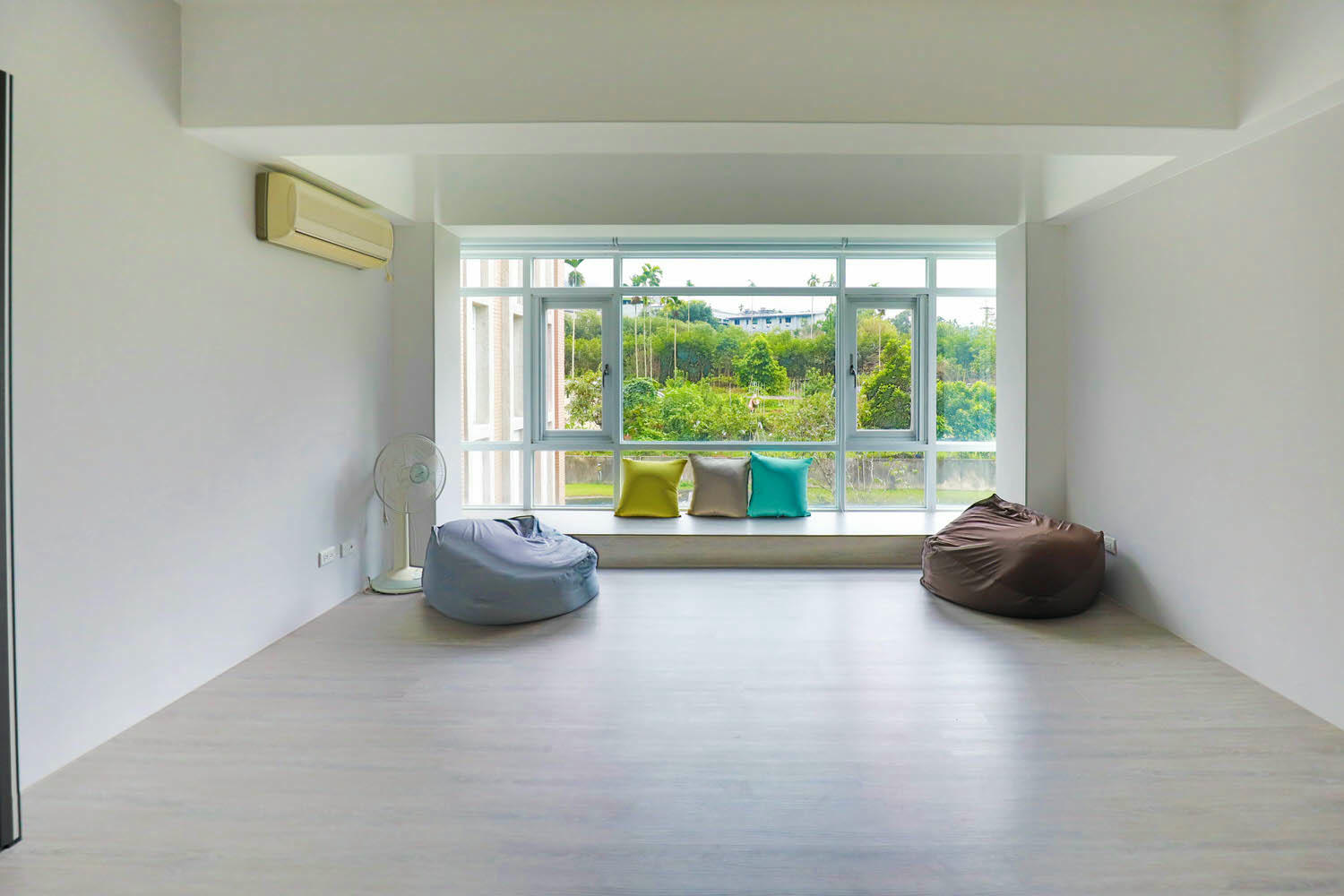 南投埔里｜享想旅宿 REVEL VILLA 。南投寵物友善民宿、溫馨舒適的美式現代風建築、綠意盎然大草皮