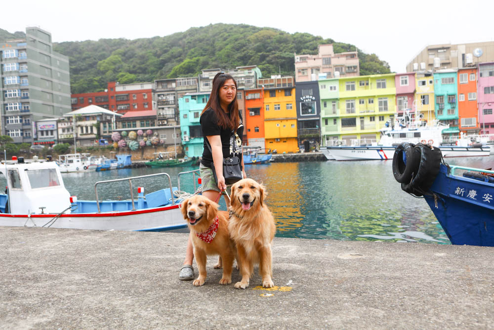 基隆新景點|正濱漁港彩色屋。懷舊碼頭變身異國感十足的威尼斯彩虹小屋、基隆IG打卡景點 - 第3張圖 基隆新景點|正濱漁港彩色屋。懷舊碼頭變身異國感十足的威尼斯彩虹小屋、基隆IG打卡景點