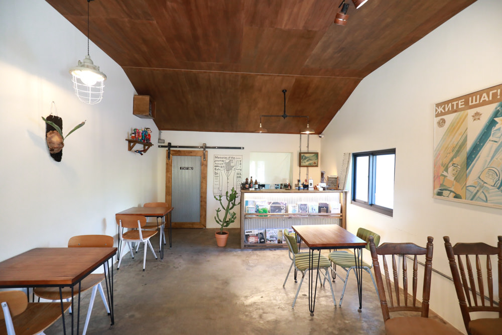 屏東墾丁滿洲美食|吳物。隱藏在滿洲小巷弄中的古物玩具選物老宅文青咖啡廳、寵物友善餐廳 - 第5張圖 屏東墾丁滿洲美食|吳物。隱藏在滿洲小巷弄中的古物玩具選物老宅文青咖啡廳、寵物友善餐廳