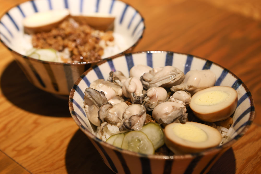 墾丁恆春美食|夜宵森食屋。寵物友善餐廳、墾丁沖繩風格小店、墾丁宵夜、蚵仔魯肉飯 - 第12張圖 墾丁恆春美食|夜宵森食屋。寵物友善餐廳、墾丁沖繩風格小店、墾丁宵夜、蚵仔魯肉飯