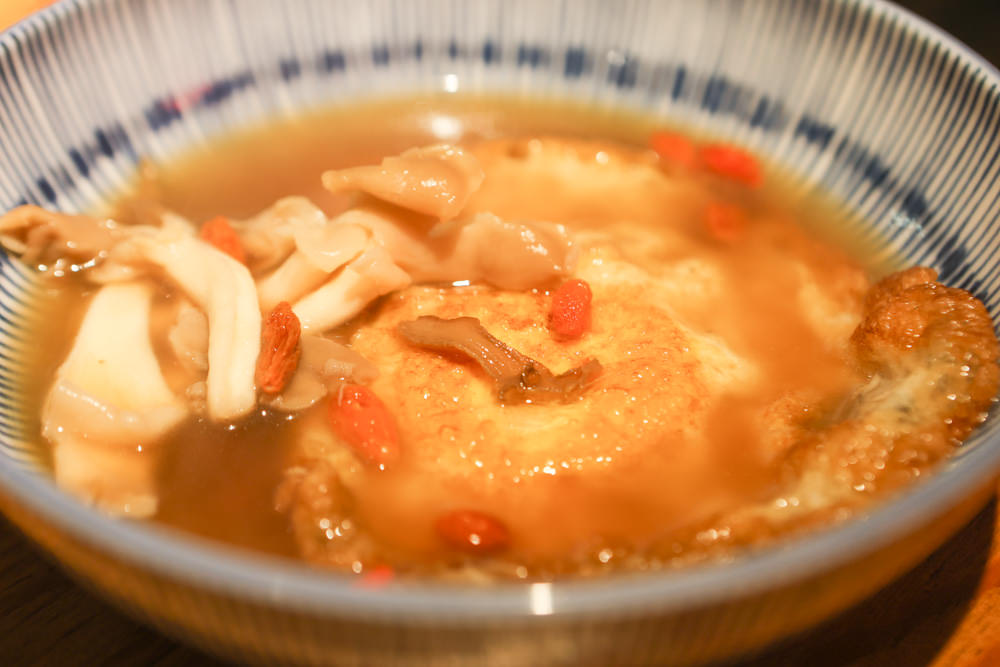 墾丁恆春美食|夜宵森食屋。寵物友善餐廳、墾丁沖繩風格小店、墾丁宵夜、蚵仔魯肉飯 - 第17張圖 墾丁恆春美食|夜宵森食屋。寵物友善餐廳、墾丁沖繩風格小店、墾丁宵夜、蚵仔魯肉飯