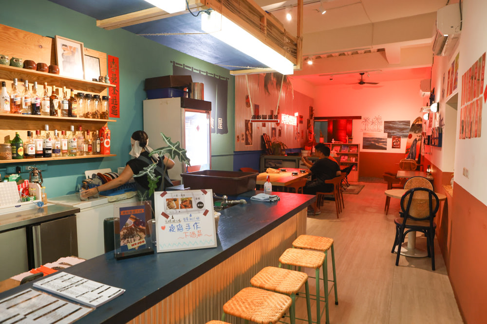 墾丁恆春美食|夜宵森食屋。寵物友善餐廳、墾丁沖繩風格小店、墾丁宵夜、蚵仔魯肉飯 - 第3張圖 墾丁恆春美食|夜宵森食屋。寵物友善餐廳、墾丁沖繩風格小店、墾丁宵夜、蚵仔魯肉飯