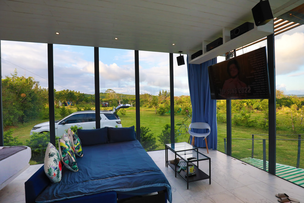 墾丁民宿｜墾丁秘密藍雙人獨棟包棟泳池Villa、毛小孩寵物友善民宿、無邊際大草皮、戲水池