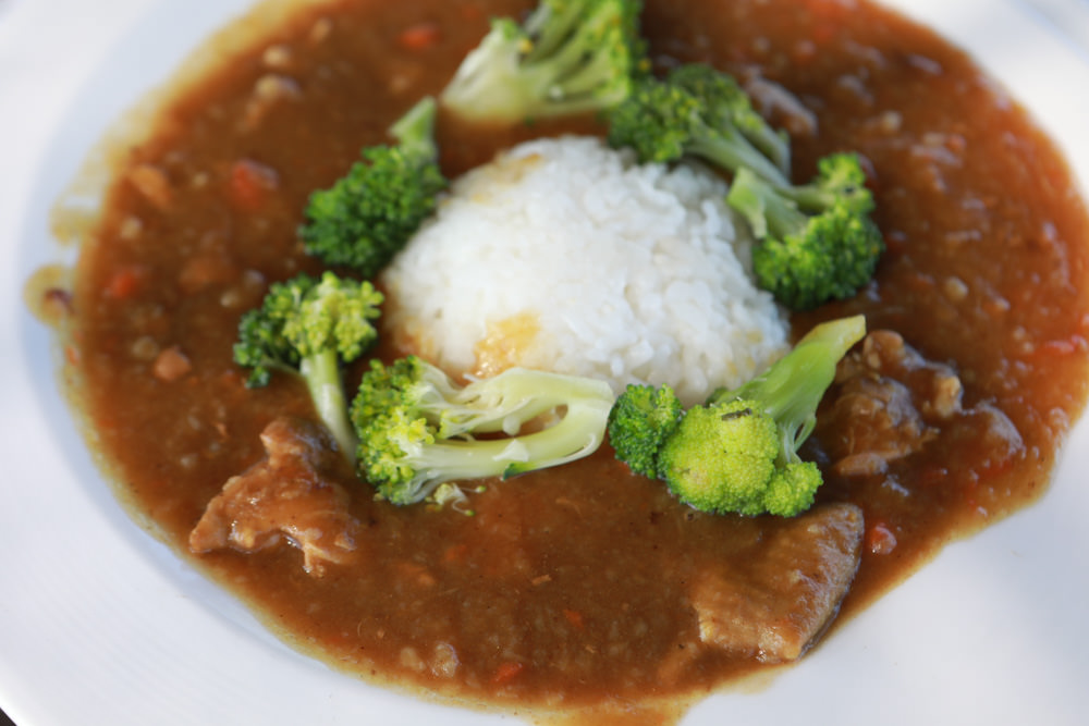 屏東墾丁滿洲秘境｜開門見山樹屋咖啡 。寵物友善餐廳、樹屋景觀咖啡廳、隱身鄉野溪邊的墾丁私房景點