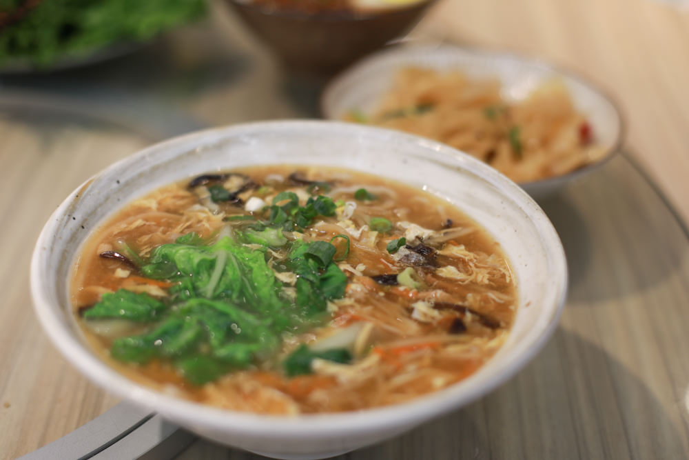 花蓮必吃美食｜壽豐小吃慶豐店。超美味無骨鵝肉、家常熱炒料理、鵝魯飯、寵物友善餐廳