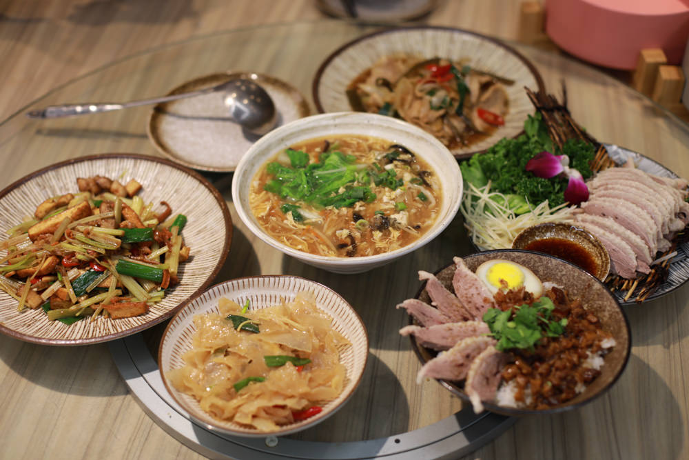 花蓮必吃美食｜壽豐小吃慶豐店。超美味無骨鵝肉、家常熱炒料理、鵝魯飯、寵物友善餐廳