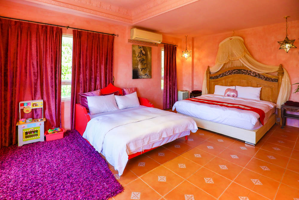 宜蘭夏爾迦民宿｜寵物友善、親子房溜滑梯、網美風情中東異國風情城堡、無菜單創意異國料理、中東特色早餐