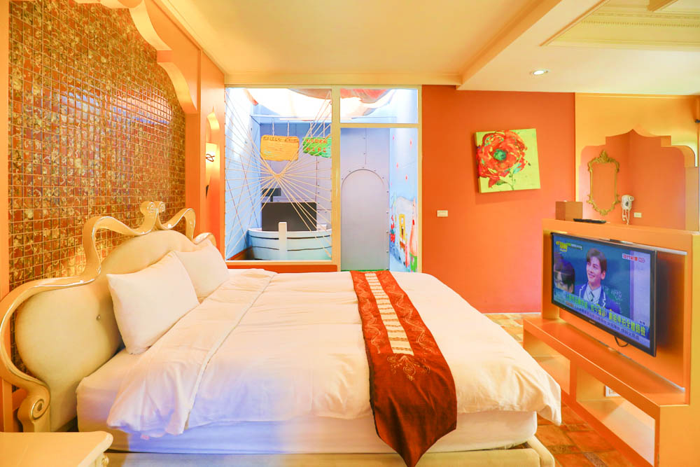 宜蘭夏爾迦民宿｜寵物友善、親子房溜滑梯、網美風情中東異國風情城堡、無菜單創意異國料理、中東特色早餐