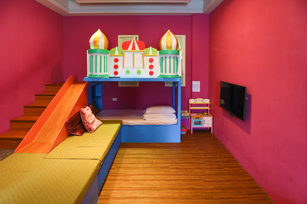 宜蘭夏爾迦民宿｜寵物友善、親子房溜滑梯、網美風情中東異國風情城堡、無菜單創意異國料理、中東特色早餐