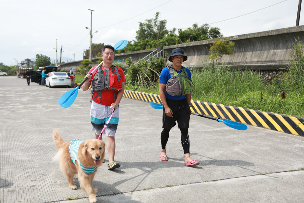 宜蘭五結｜海角魯魯Wavelulu獨木舟SUP、沙灘車暢遊蘭陽溪祕境（夏爾迦民宿代報名有優惠）