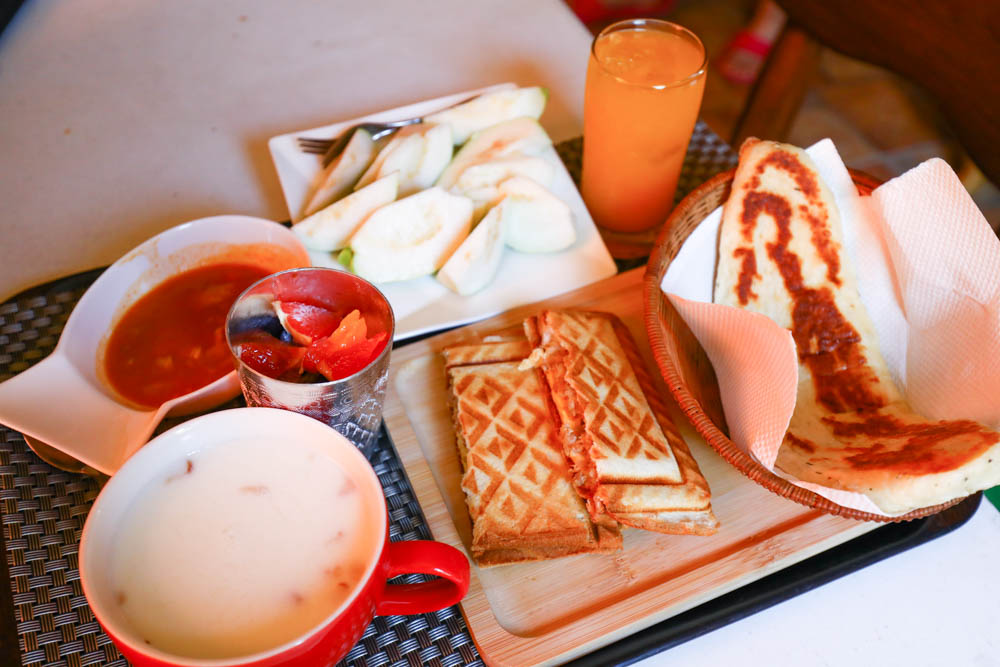 宜蘭夏爾迦民宿｜寵物友善、親子房溜滑梯、網美風情中東異國風情城堡、無菜單創意異國料理、中東特色早餐