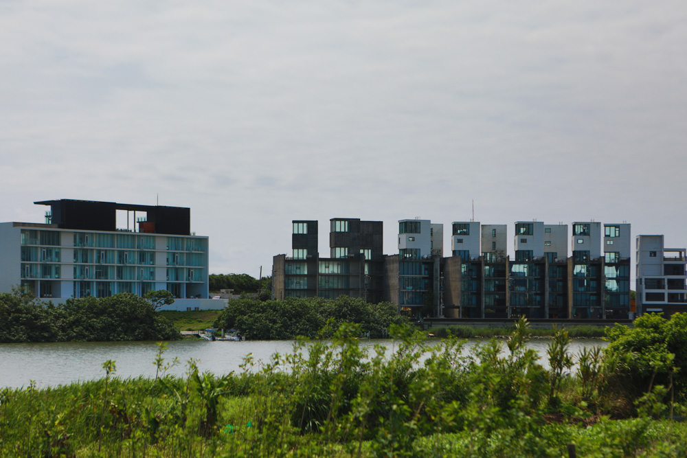 宜蘭五結｜海角魯魯Wavelulu獨木舟SUP、沙灘車暢遊蘭陽溪祕境（夏爾迦民宿代報名有優惠）