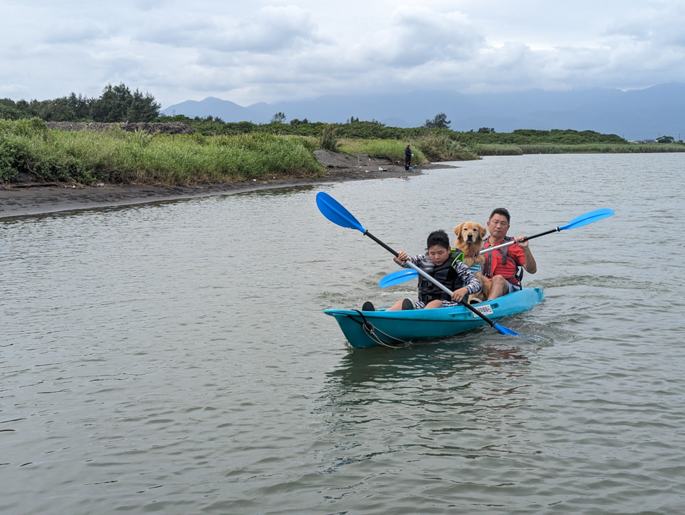 宜蘭五結｜海角魯魯Wavelulu獨木舟SUP、沙灘車暢遊蘭陽溪祕境（夏爾迦民宿代報名有優惠）