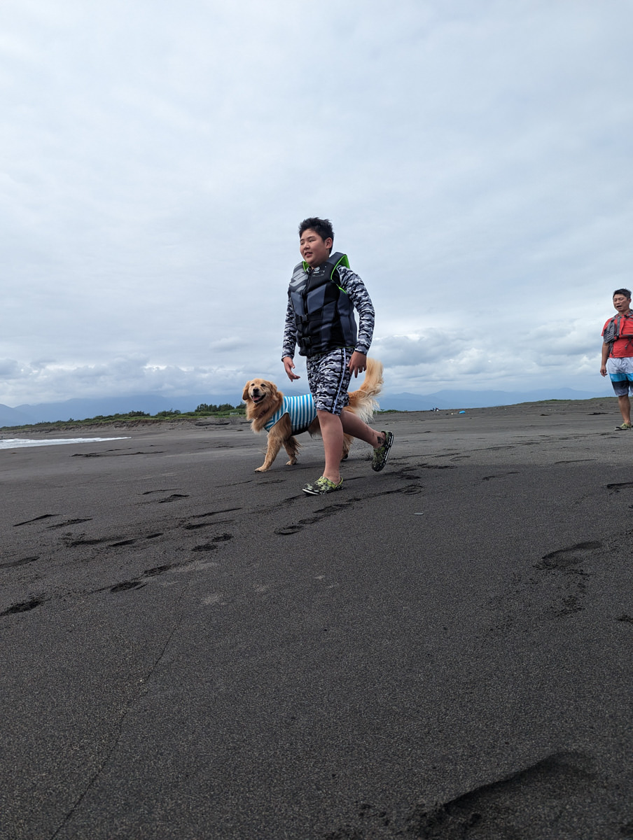 宜蘭五結｜海角魯魯Wavelulu獨木舟SUP、沙灘車暢遊蘭陽溪祕境（夏爾迦民宿代報名有優惠）
