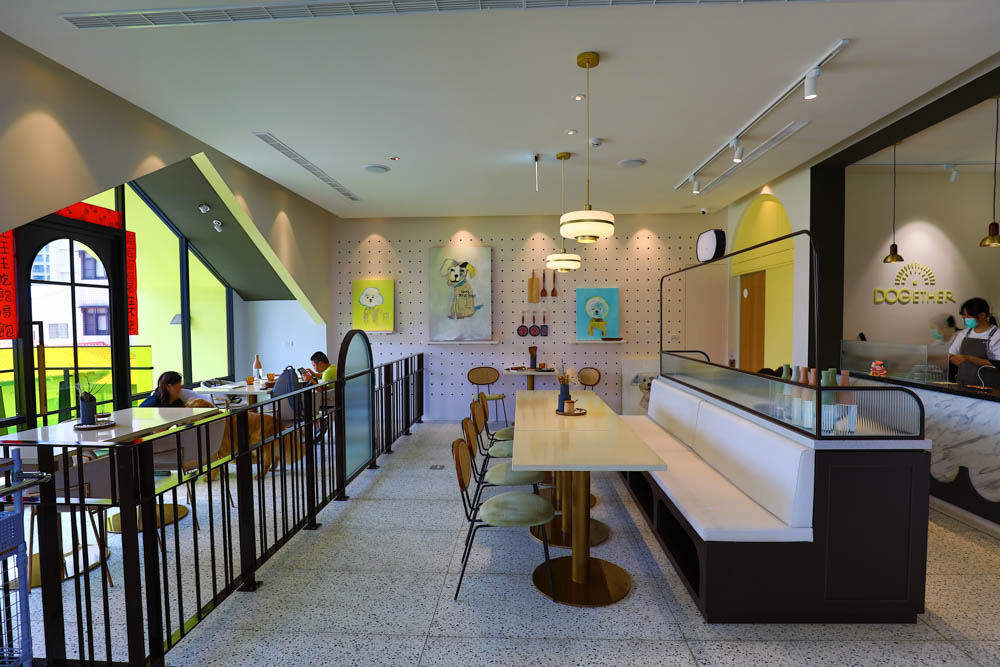 高雄楠梓｜多野樂旅館Dogether Hotel。寵物友善旅館、寵物友善餐廳、寵物游泳池