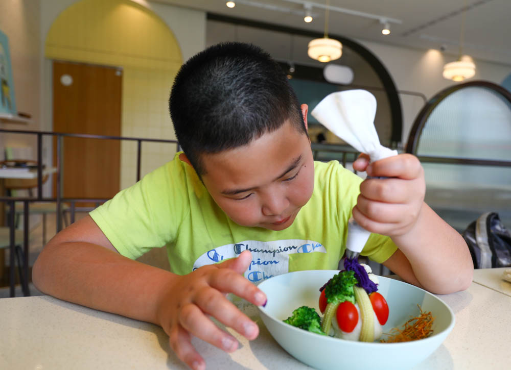 高雄楠梓｜多野樂旅館Dogether Hotel。寵物友善旅館、寵物友善餐廳、寵物游泳池