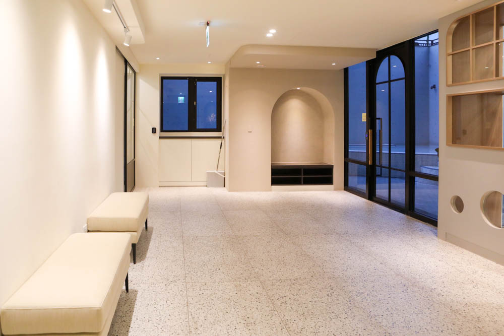 高雄寵物泳池|多野樂旅館 DOGETHER Hotel預約制寵物專屬游泳池、附設寵物美容SPA、寵物自助洗、銀銅離子淨水 - 第4張圖 高雄寵物泳池|多野樂旅館 DOGETHER Hotel預約制寵物專屬游泳池、附設寵物美容SPA、寵物自助洗、銀銅離子淨水