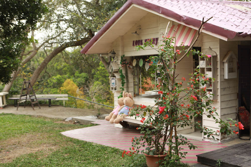 苗栗西湖|格林奇幻森林攝影基地。苗栗寵物友善景點、走進童話故事中夢幻場景、浪漫唯美婚紗場景 - 第10張圖 苗栗西湖|格林奇幻森林攝影基地。苗栗寵物友善景點、走進童話故事中夢幻場景、浪漫唯美婚紗場景