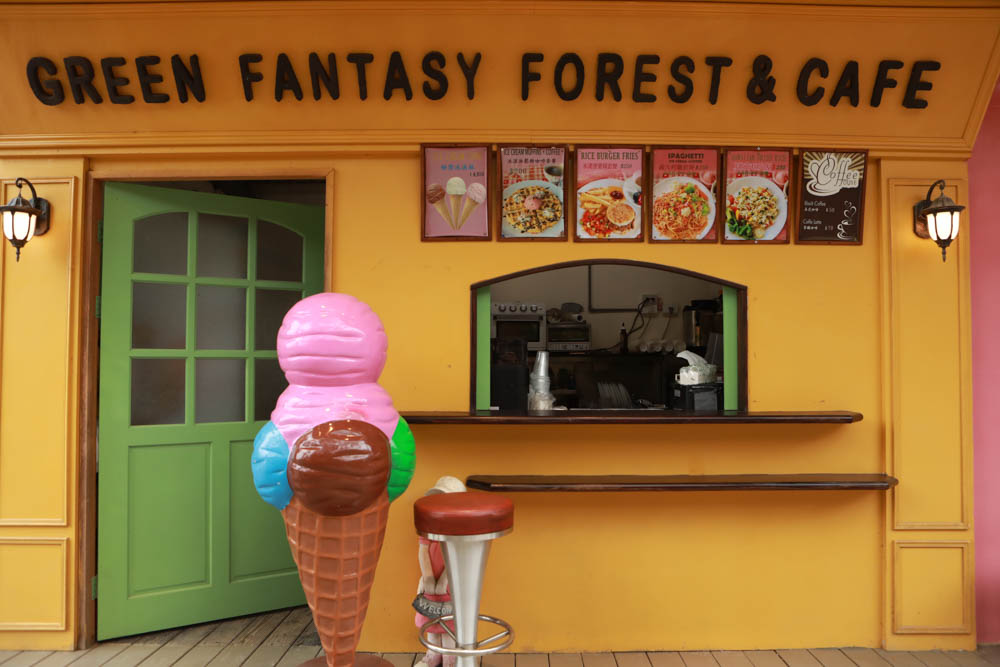 苗栗西湖|格林奇幻森林攝影基地。苗栗寵物友善景點、走進童話故事中夢幻場景、浪漫唯美婚紗場景 - 第49張圖 苗栗西湖|格林奇幻森林攝影基地。苗栗寵物友善景點、走進童話故事中夢幻場景、浪漫唯美婚紗場景