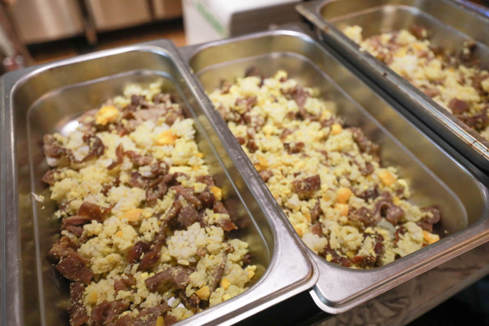 花蓮美食｜好好洋食。花蓮寵物友善餐廳、美國牛排、自助式蔬食沙拉吧、異國米飯套餐料理