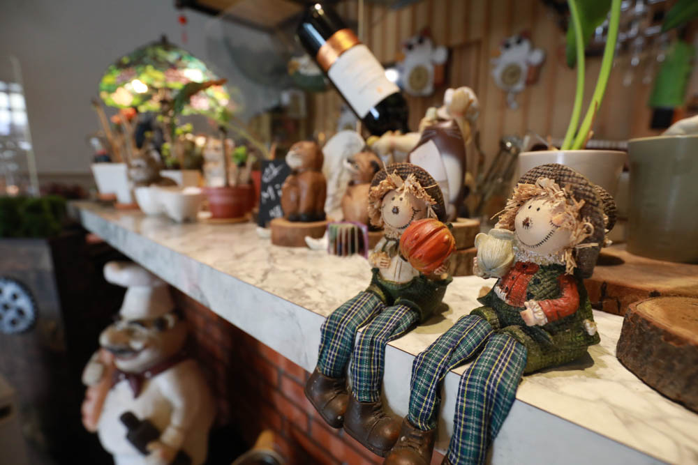 花蓮美食｜好好洋食。花蓮寵物友善餐廳、美國牛排、自助式蔬食沙拉吧、異國米飯套餐料理