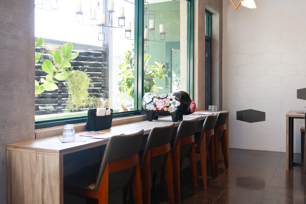 宜蘭美食｜向陽早午餐。寵物友善餐廳、森林系老屋咖啡廳、氛圍感十足的日式飯糰！！