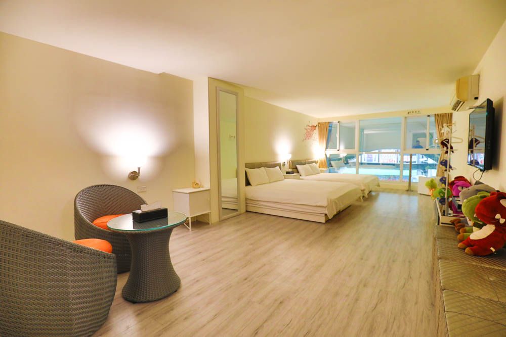 高雄住宿｜小歐精緻旅店。六合夜市旁、附設電梯，還有電鍋、微波爐、高雄寵物友善飯店民宿