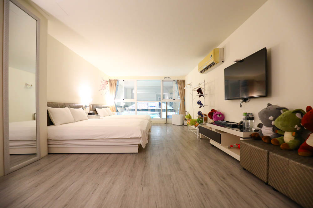 高雄住宿｜小歐精緻旅店。六合夜市旁、附設電梯，還有電鍋、微波爐、高雄寵物友善飯店民宿