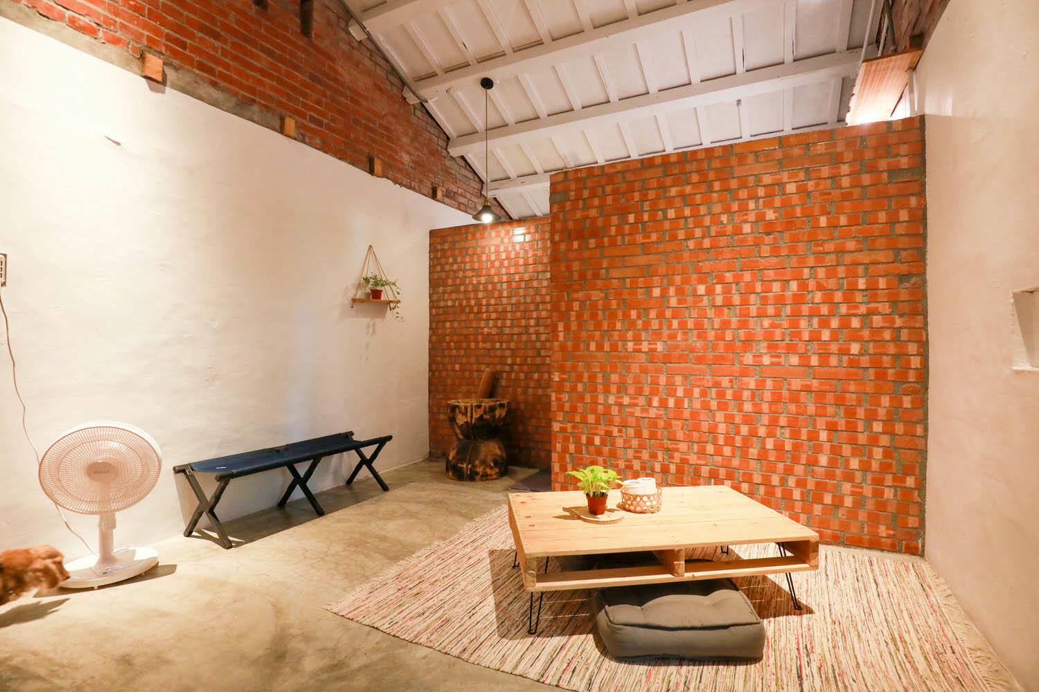 宜蘭礁溪秘境民宿|小雨林。隱藏版寵物友善民宿、絕美老穀倉、森林露天泡湯、林子裡泡湯! - 第27張圖 宜蘭礁溪秘境民宿|小雨林。隱藏版寵物友善民宿、絕美老穀倉、森林露天泡湯、林子裡泡湯!