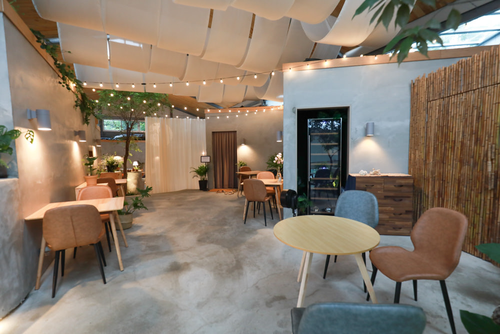 宜蘭礁溪特色溫泉民宿｜小雨林。寵物友善民宿、The Mist Gallery全新洞穴餐廳、閣樓樹屋