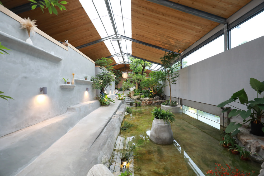 宜蘭礁溪特色溫泉民宿｜小雨林。寵物友善民宿、The Mist Gallery全新洞穴餐廳、閣樓樹屋