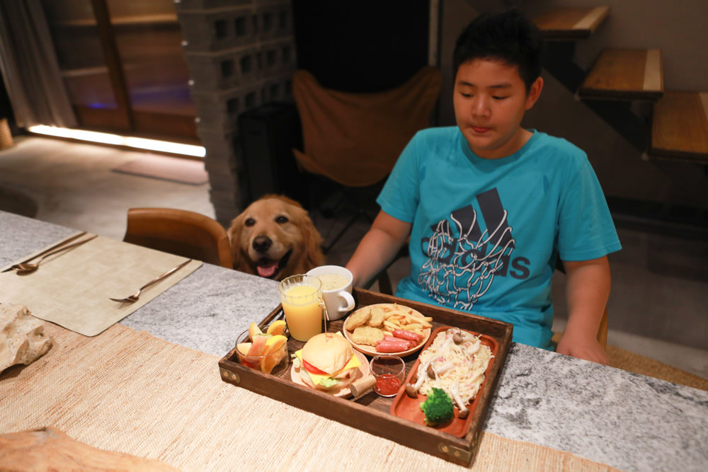 宜蘭礁溪特色溫泉民宿｜小雨林。寵物友善民宿、The Mist Gallery全新洞穴餐廳、閣樓樹屋