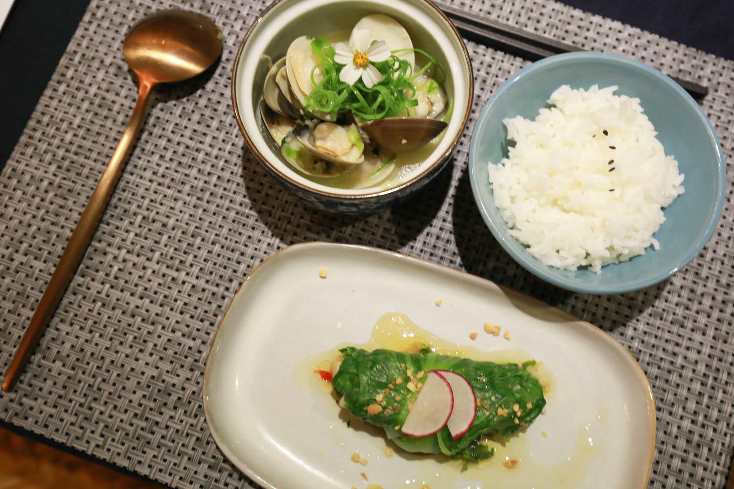 宜蘭礁溪秘境民宿|小雨林。隱藏版寵物友善民宿、絕美老穀倉、森林露天泡湯、林子裡泡湯! - 第43張圖 宜蘭礁溪秘境民宿|小雨林。隱藏版寵物友善民宿、絕美老穀倉、森林露天泡湯、林子裡泡湯!