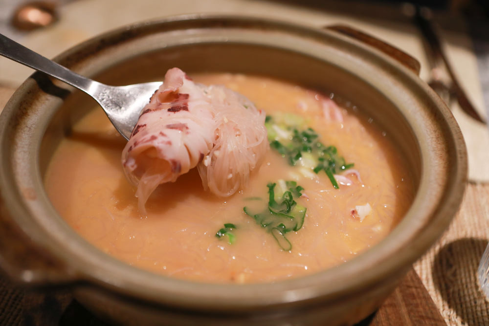 宜蘭礁溪特色溫泉民宿｜小雨林。寵物友善民宿、The Mist Gallery全新洞穴餐廳、閣樓樹屋