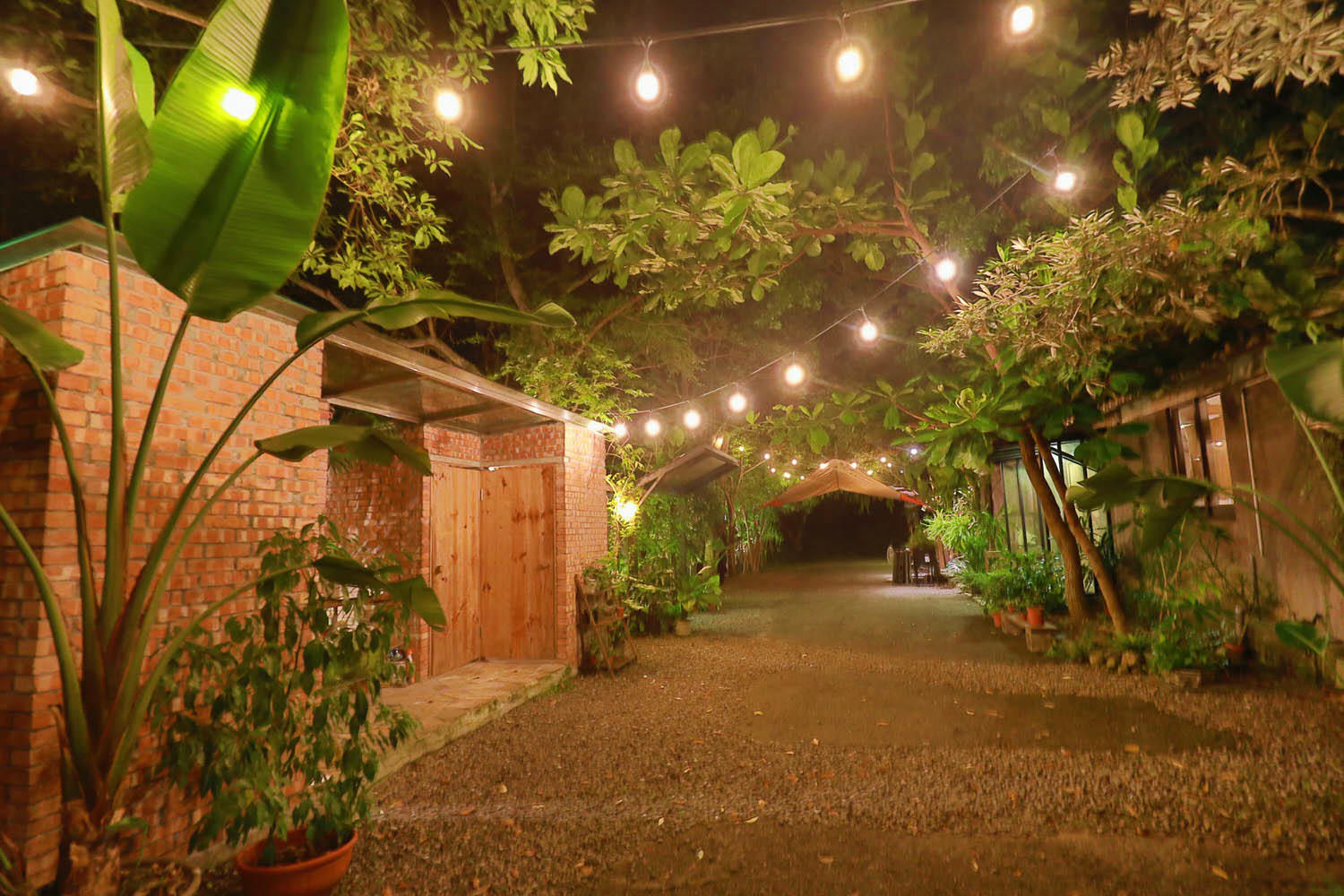 宜蘭礁溪秘境民宿|小雨林。隱藏版寵物友善民宿、絕美老穀倉、森林露天泡湯、林子裡泡湯! - 第53張圖 宜蘭礁溪秘境民宿|小雨林。隱藏版寵物友善民宿、絕美老穀倉、森林露天泡湯、林子裡泡湯!