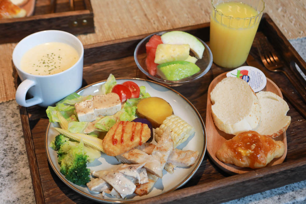 宜蘭礁溪特色溫泉民宿｜小雨林。寵物友善民宿、The Mist Gallery全新洞穴餐廳、閣樓樹屋