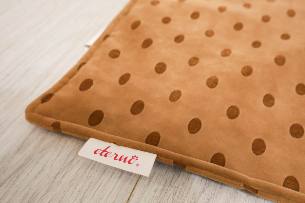 寵物睡墊｜ETERNO寵物萬用墊～遠紅外線升級版。寒冬老犬必備！寵物睡墊、沙發墊、旅行露營攜帶睡墊