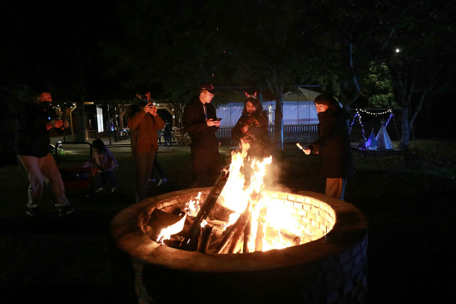新竹｜愛上喜翁豪華露營Glamping。全包式一泊四食豪華露營、寵物友善奢華露營、手做DIY體驗