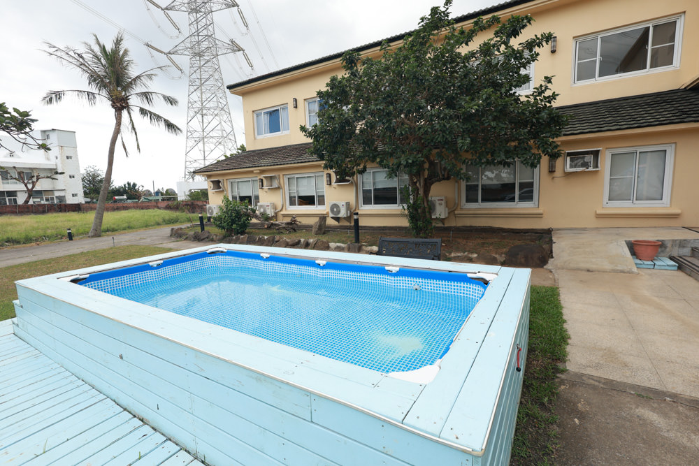 墾丁住宿|戀戀星辰湖畔莊園民宿 星辰館。龍鑾潭湖畔旁、墾丁寵物友善民宿、墾丁親子民宿 - 第2張圖 墾丁住宿|戀戀星辰湖畔莊園民宿 星辰館。龍鑾潭湖畔旁、墾丁寵物友善民宿、墾丁親子民宿