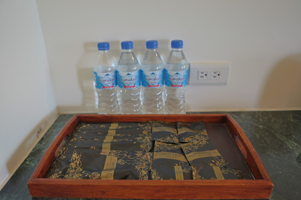 墾丁住宿｜戀戀星辰湖畔莊園民宿-星光館。絕美龍鑾潭湖畔景緻、墾丁寵物友善民宿、墾丁親子民宿、係水池、大草皮、兒童賽車