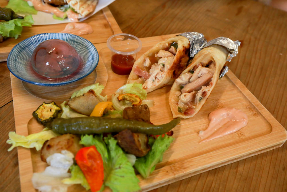 花蓮古蹟咖啡廳｜斗宅揀茶舍。日治時期檢察長宿舍、有專屬預約制寵物友善包廂！！