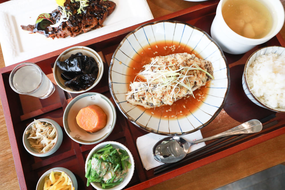 新店美食｜文山初芯景觀餐廳。寵物友善餐廳、新店文山農場內的老上海功夫菜