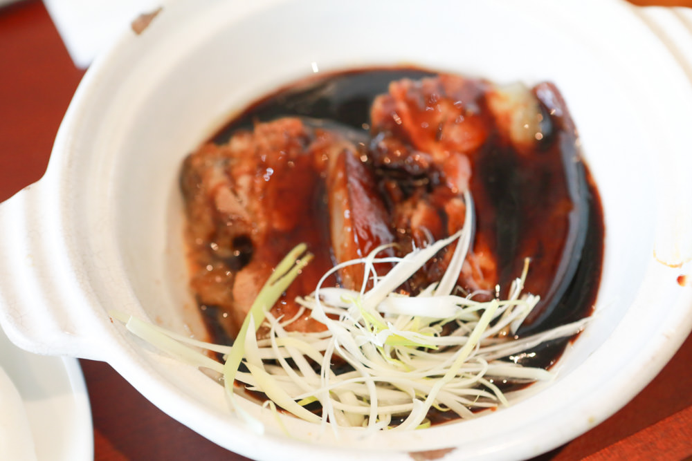 新店美食｜文山初芯景觀餐廳。寵物友善餐廳、新店文山農場內的老上海功夫菜