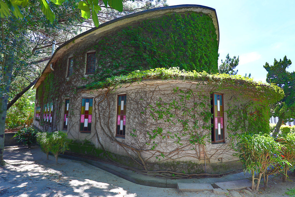 花蓮新城景點｜新城天主堂。日本神社改建的神秘百年教堂、綠意盎然的諾亞方舟
