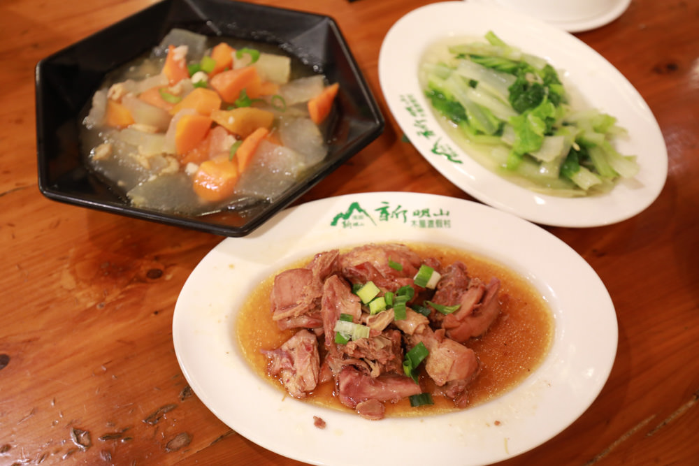 南投溪頭住宿|溪頭新明山木屋渡假村。寵物友善民宿、杉林溪住宿、歐式小木屋一泊二食 - 第21張圖 南投溪頭住宿|溪頭新明山木屋渡假村。寵物友善民宿、杉林溪住宿、歐式小木屋一泊二食